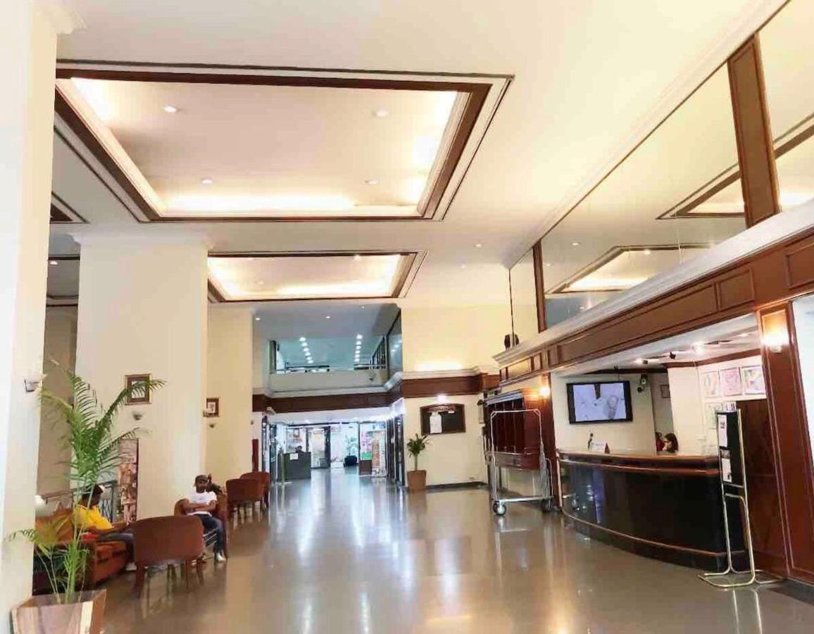 Omni Tower Cozy Apartment Near Nana Bts Μπανγκόκ Εξωτερικό φωτογραφία